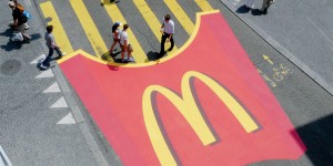 McDonald’s : Un passage piétons transformé en cornet de frites